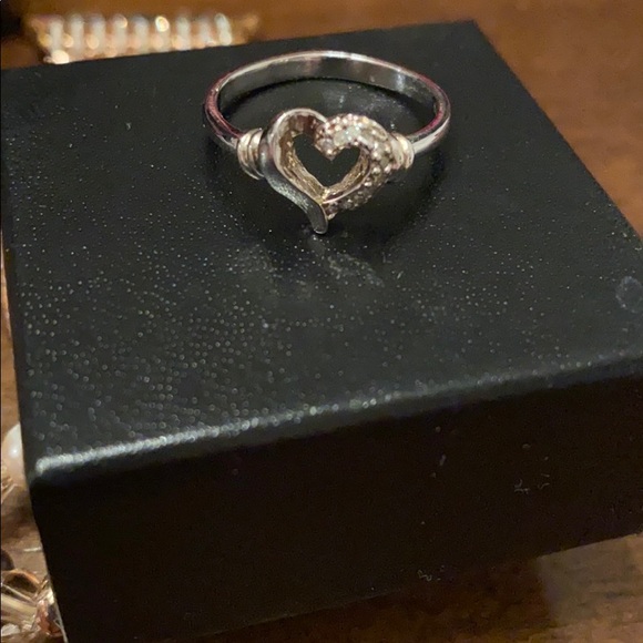 Heart ring - Picture 2 of 3